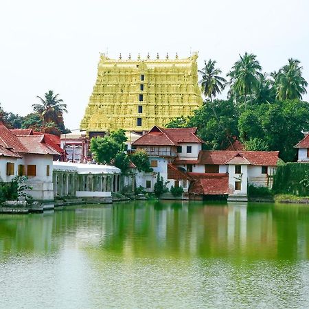 Oyo 7926 Hotel Fort View Thiruvananthapuram Eksteriør billede